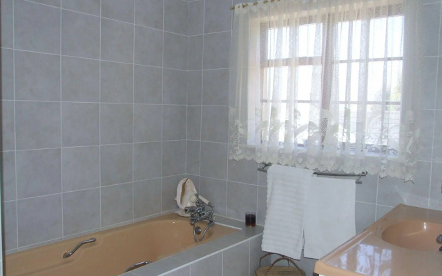 Gordons Bay Guesthouse