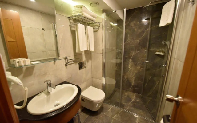 Four Seven Hotel