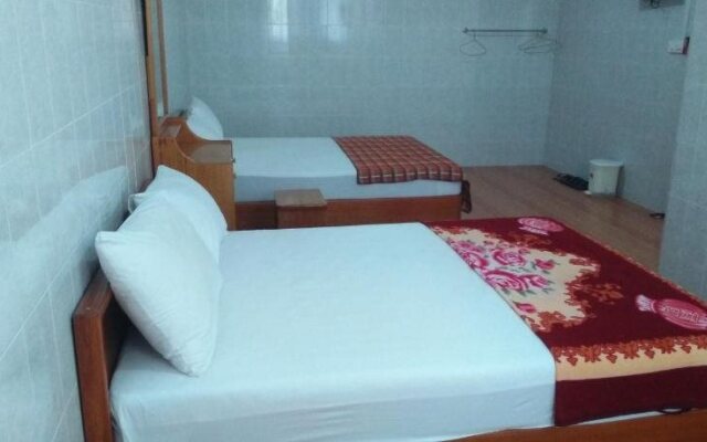 Penguin Hotel Kawthaung