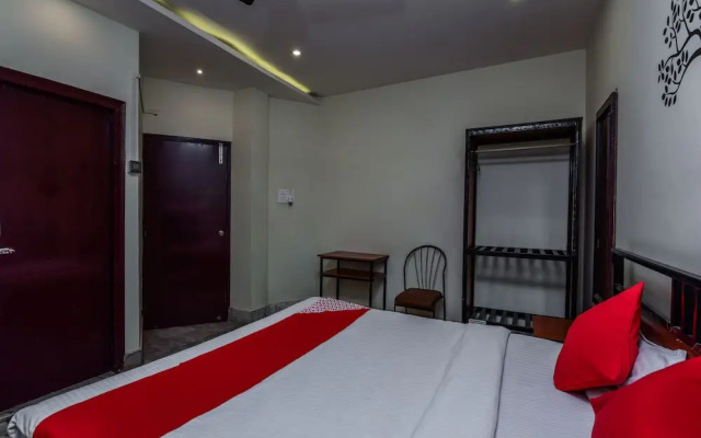 OYO 4221 near Railway Station