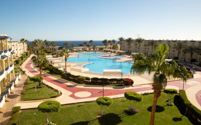 Grand Oasis Resort