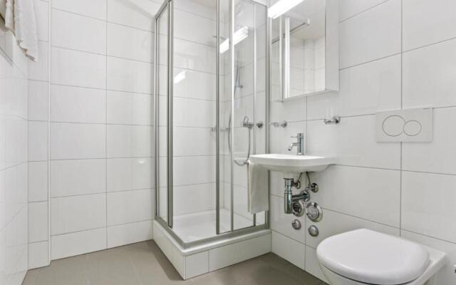Sallaz Residence by Homenhancement