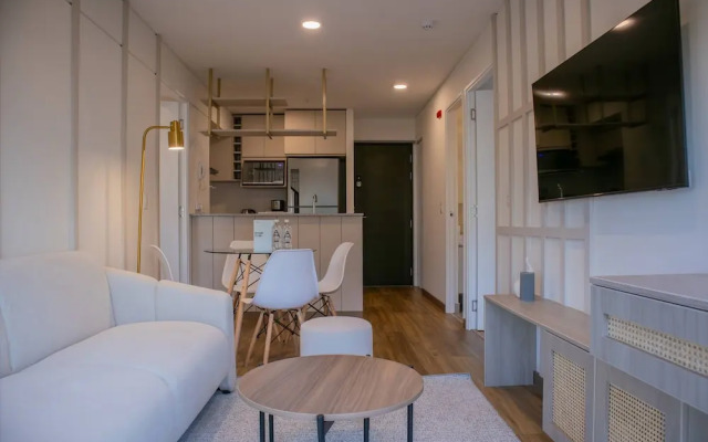 w Amazing 2BR w Balcony in San Isidro