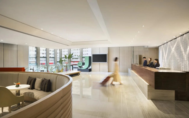 Club Lounge at Hotel Jen Hong Kong
