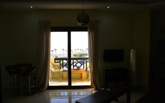 Beachfront and sea View in 5 Star Hotel Hurghada