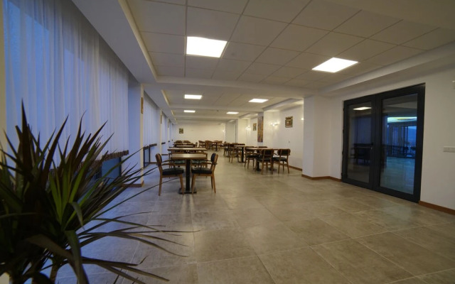 Şahi̇n Termal Otel Ve Spa