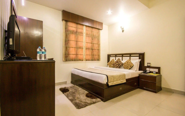 Hotel Grand Park Inn