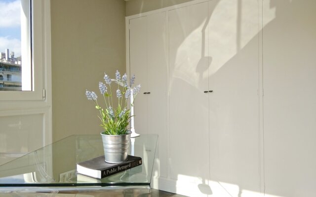 Sunny terrace 3BR luxury Penthouse - Ferran Batik