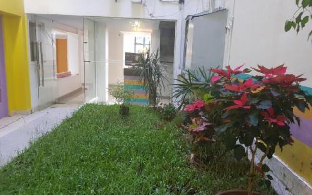 Master Hostel Borges