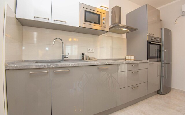 Stunning Apartment in Primosten With Wifi and 3 Bedrooms