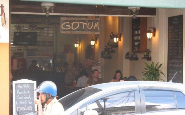 Gotum Hostel and Restaurant 2