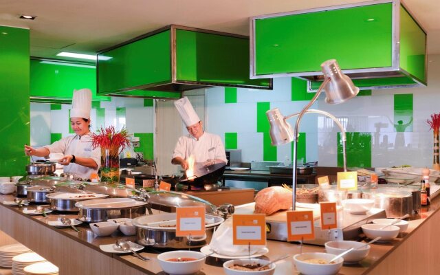 Hilton Garden Inn Bangkok Silom