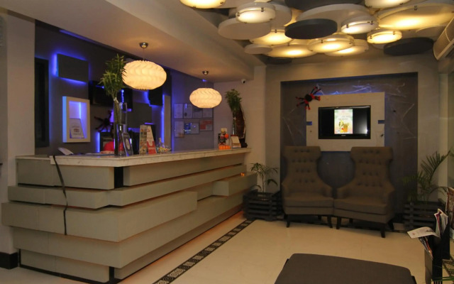 Eloisa Royal Suites