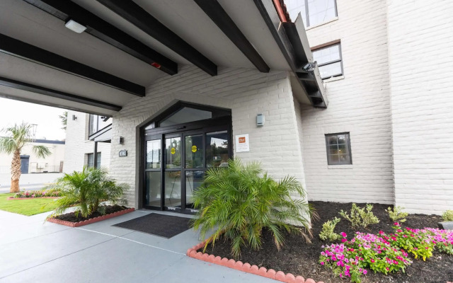 Bhagat Hotels Stone Mountain Atlanta BW Signature Collection
