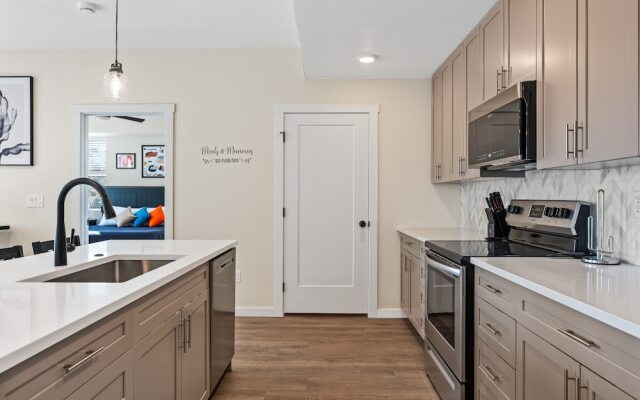 Surf's Up 2 Bedroom Condo