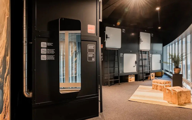 Capsule Hotel - Zurich Airport