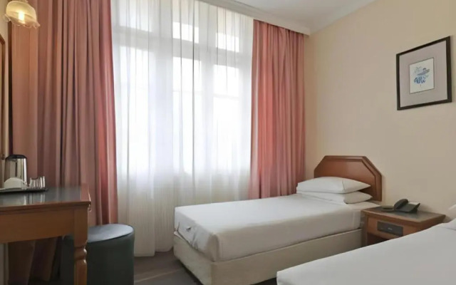 Penta Hotel (SG Clean Certified)