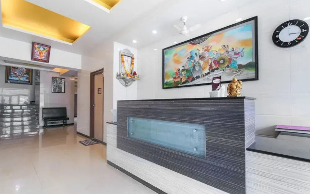 OYO Home 61748 Royal Stay Kalamboli