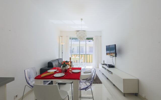 Jardin Mozart AP4165 by Riviera holiday Homes