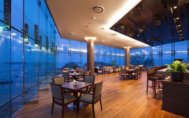 Hidden Bay Hotel