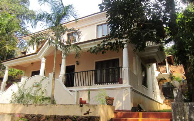Riverside Regency Resort