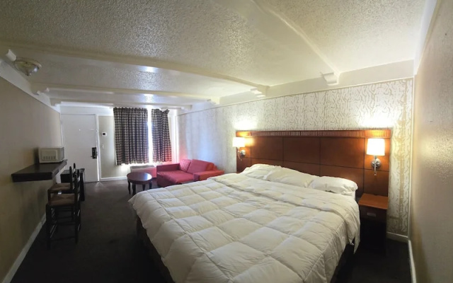 Exceed Inn Indianapolis Airport South