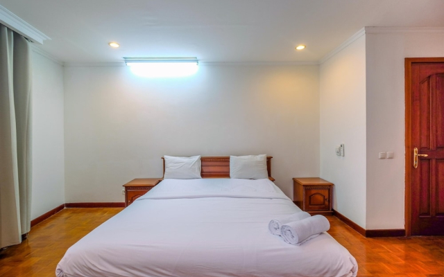 Luxurious and Strategic 2BR at Kusuma Chandra Apartment