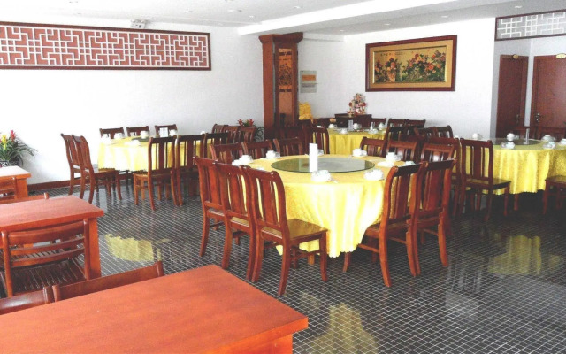 GreenTree Inn Taizhou Taidong Railway Station Business Hotel