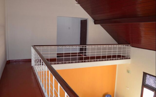 Dayanithi Guest House