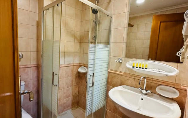 Nada Al Majd Hotel