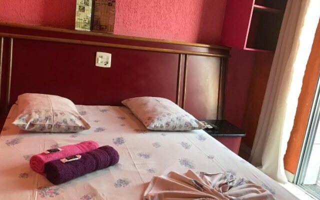 Chateaux Hotel (adult only)
