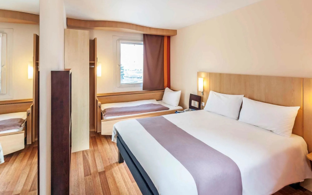 ibis Plzen