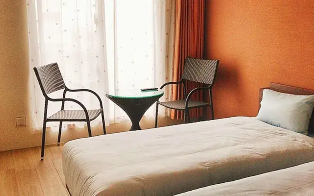 Room Biotop YOMITAN