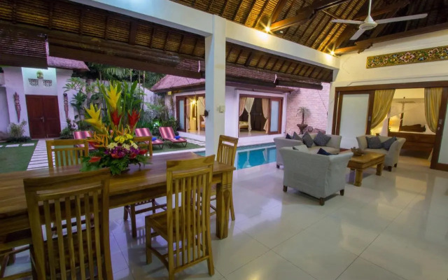 Villa Kamboja Senior