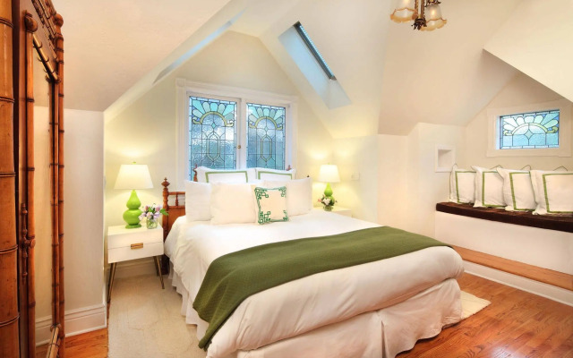 Grape Leaf Inn