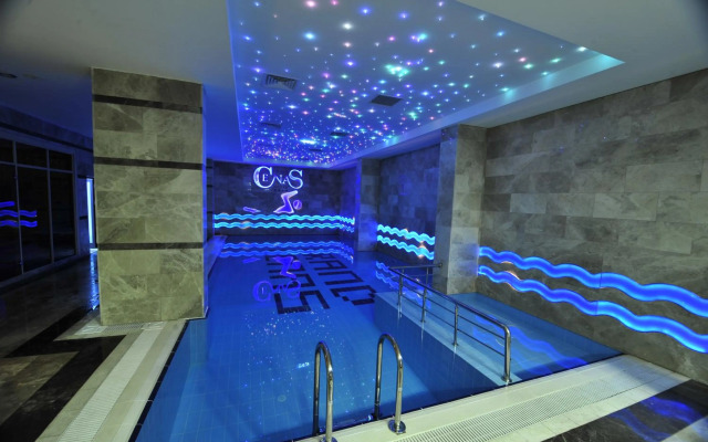 Grand Cenas Hotel