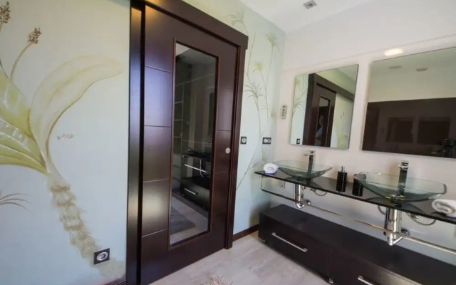 Sanxenxo 101120 5 Bedroom Villa By Mo Rentals