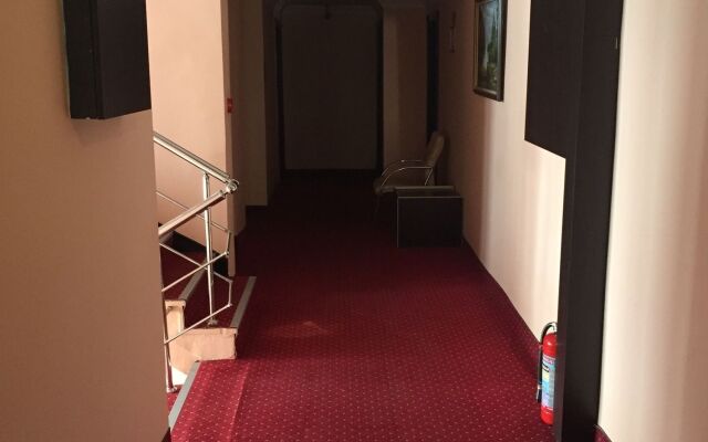 Mina 1 Hotel