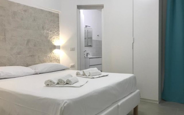 Angolo Mare Apartment & Rooms