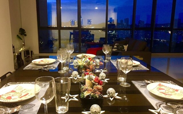 Dream Space with City View