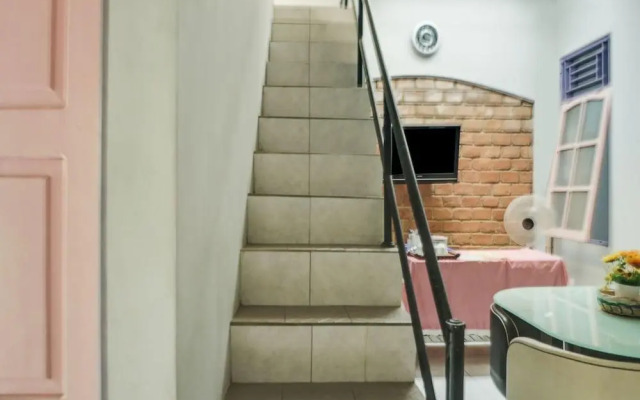Garuda Guest House By Oyo Room