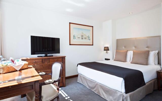 Melia White House Apartments