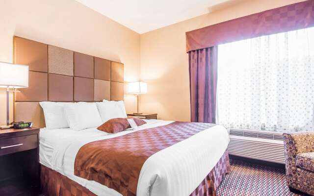 Comfort Suites Kelowna