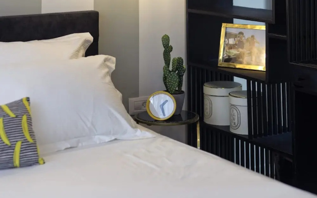 De Picciotto Suites