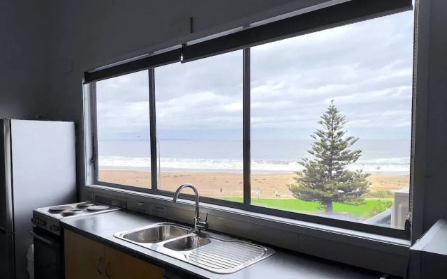 Beachhouse Mollymook
