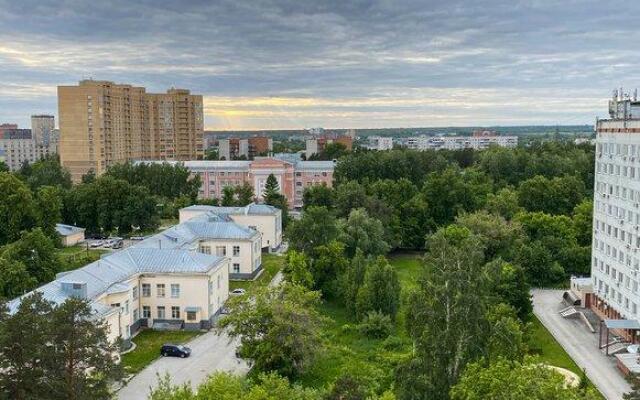 Апартаменты на улице Залесского 2/2