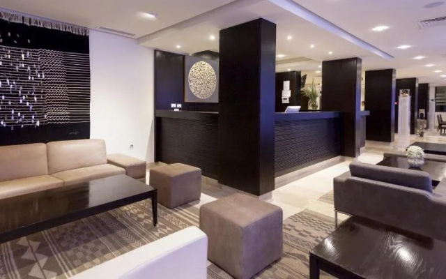 Business Hotel