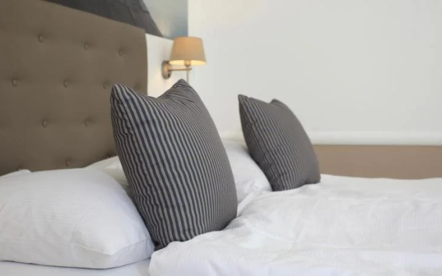 Victoria Suites