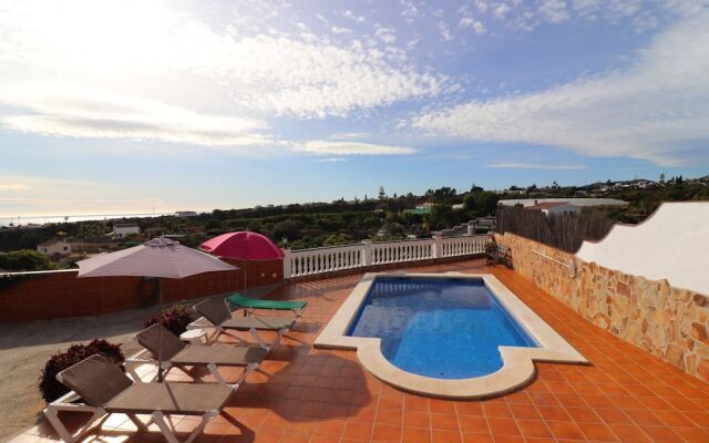 1143 Villa Serymar