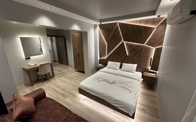 Rose Suites